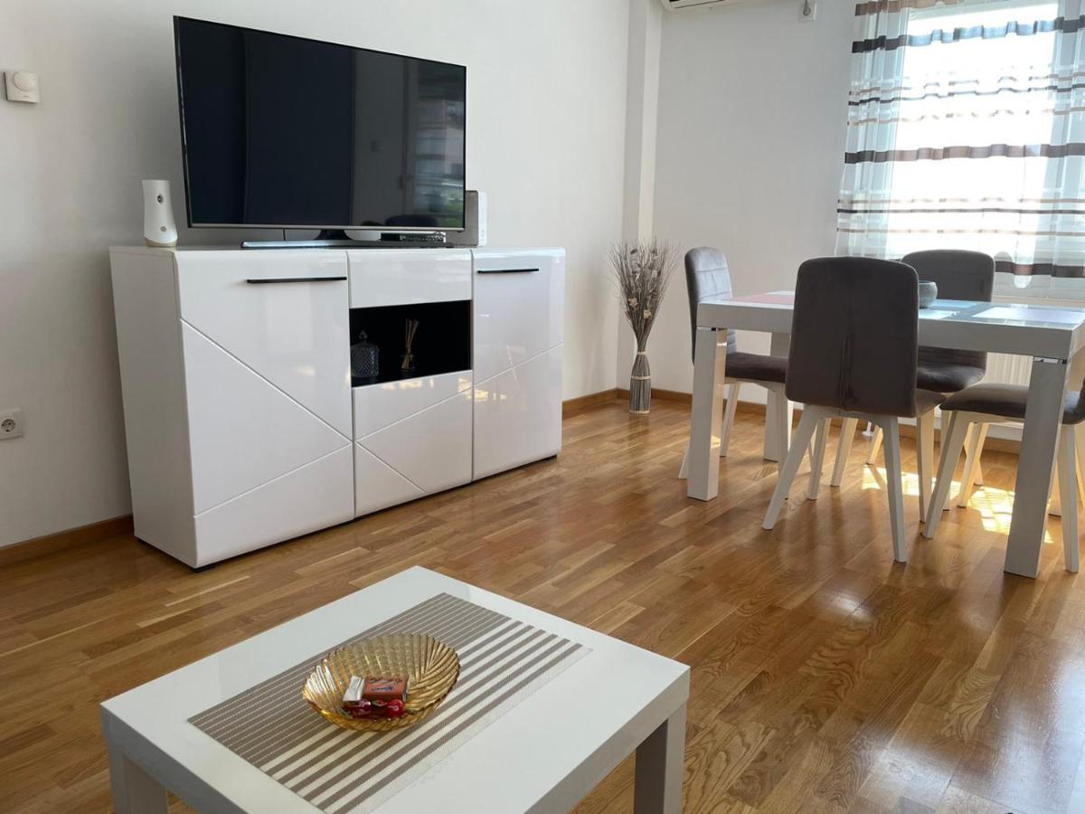 Paris Apartment -Free Private Parking Novi Sad Exterior foto